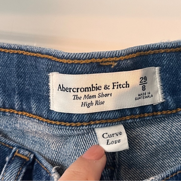 A&F CURVE LOVE MOM SHORTS SIZE 8/29 - Picture 2 of 3